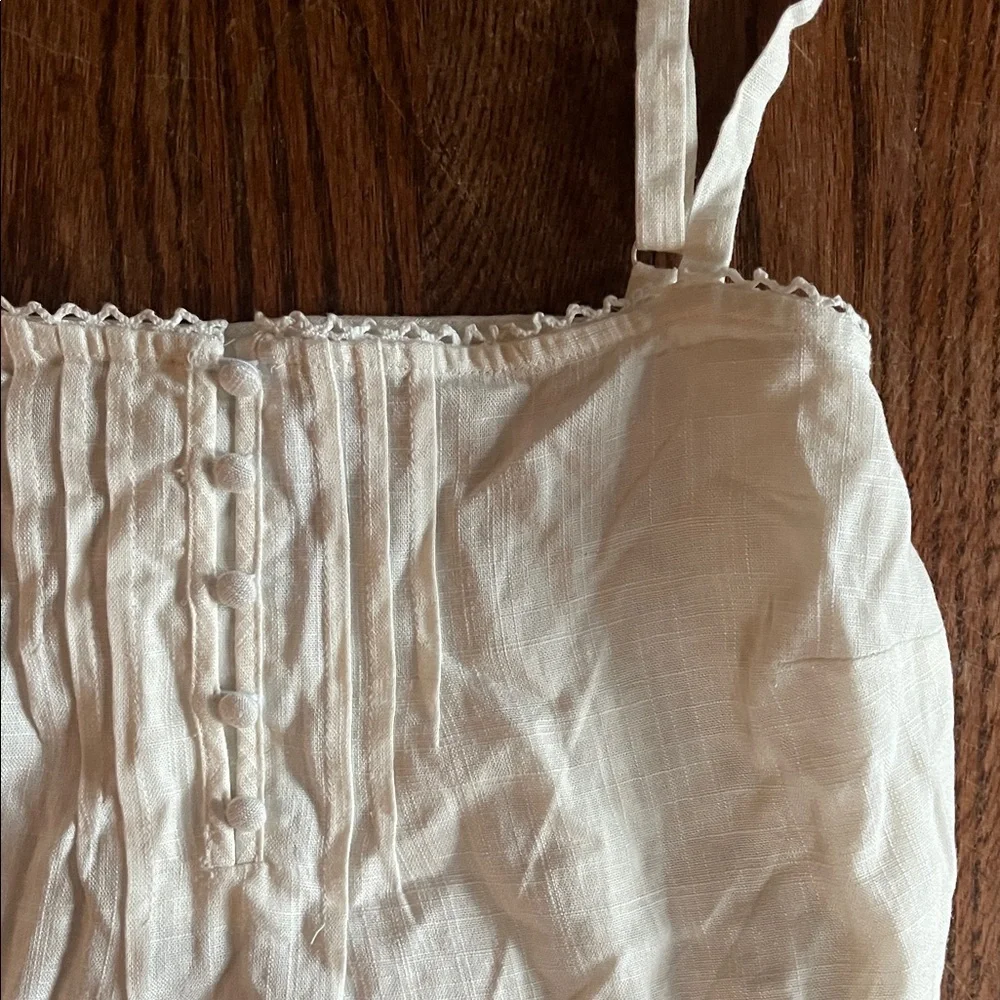 Perfect Linen Tank - Picture 3 of 5